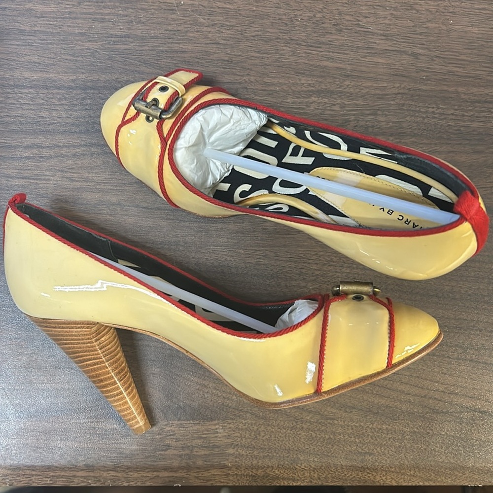 Marc by Marc Jacobs Heels - Picture 3 of 4